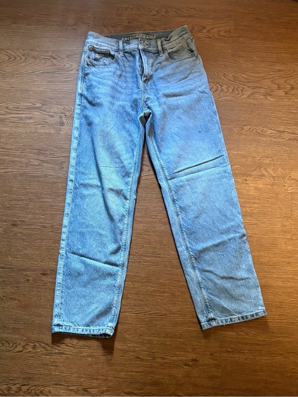 American Eagle Outfitters Women’s Light Blue Boyfriend Jeans